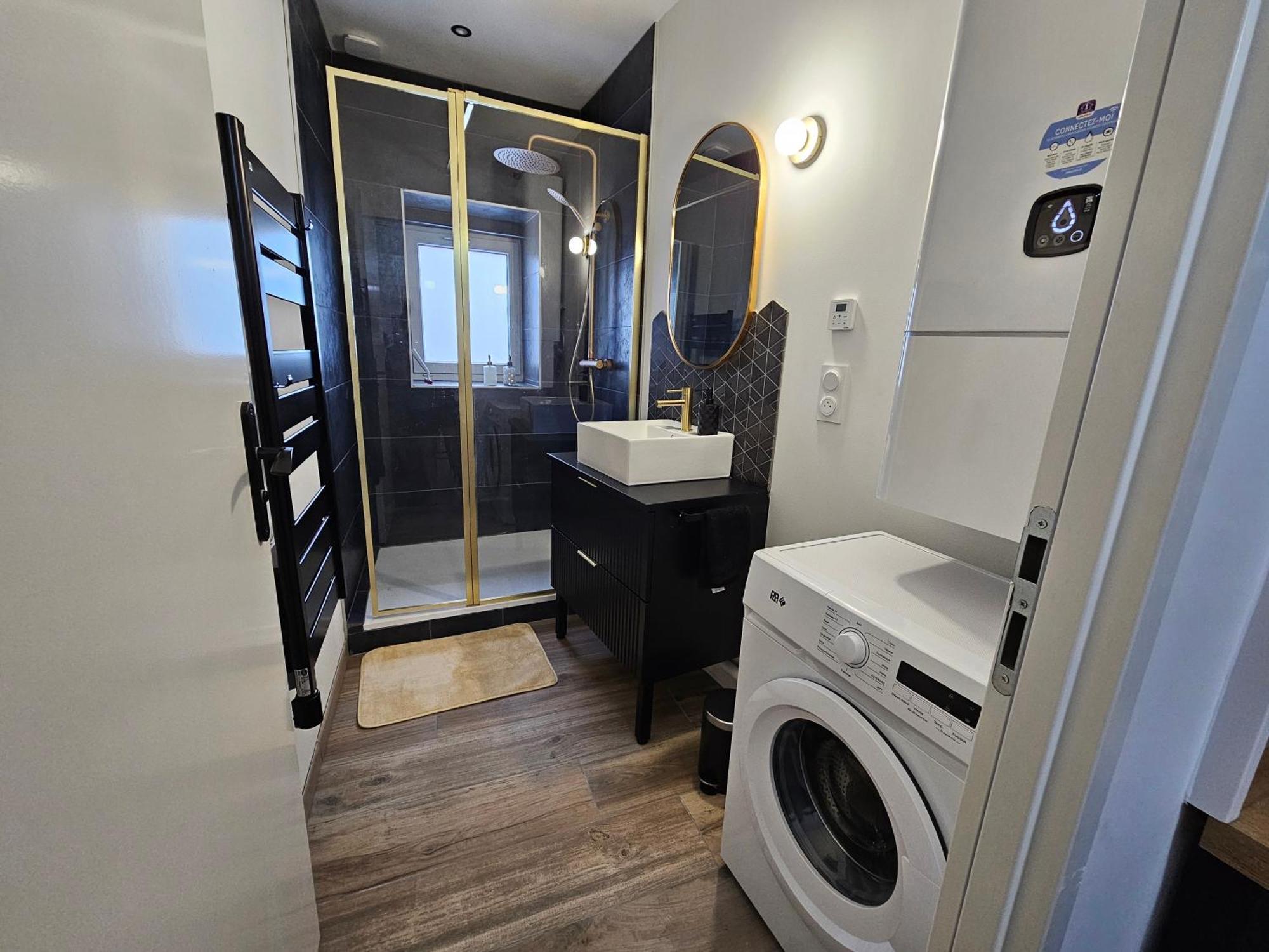Suite Chic, Contemporaine Au Pied De La Cathedrale Vienne  Exterior foto